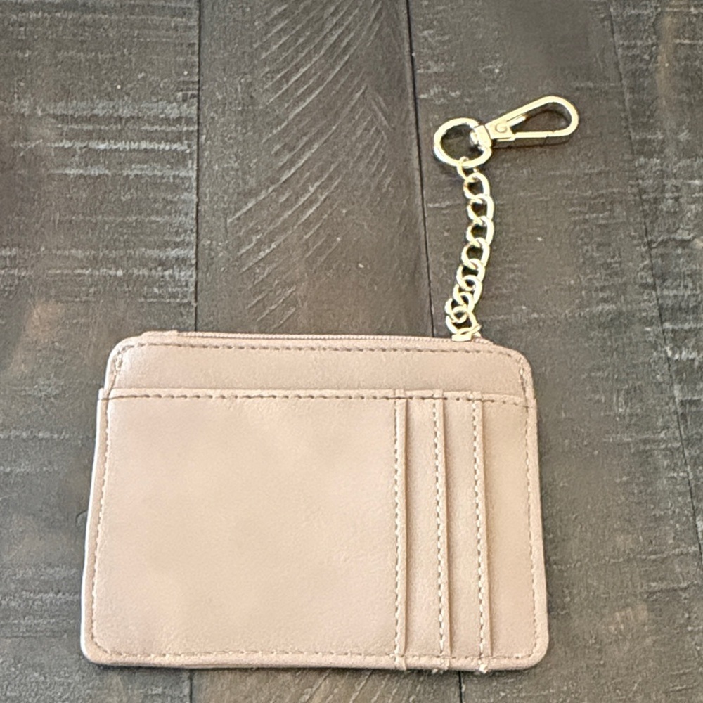Tan Card Holder with Chain - Picture 3 of 7
